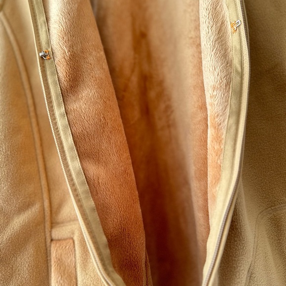 Basic Editions Tan Sleeveless Jacket - Picture 4 of 5